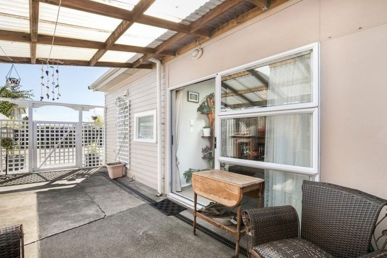 Photo of property in 7a School Road, Tuakau, 2121