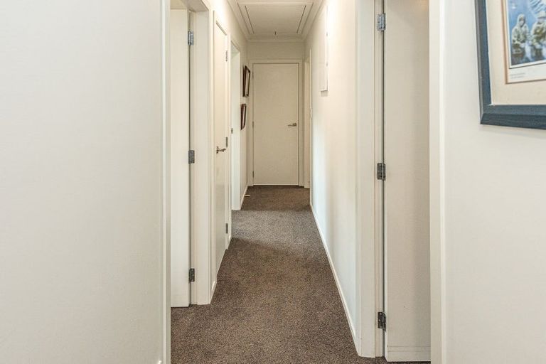 Photo of property in 3 Photinia Place, Aramoho, Whanganui, 4500