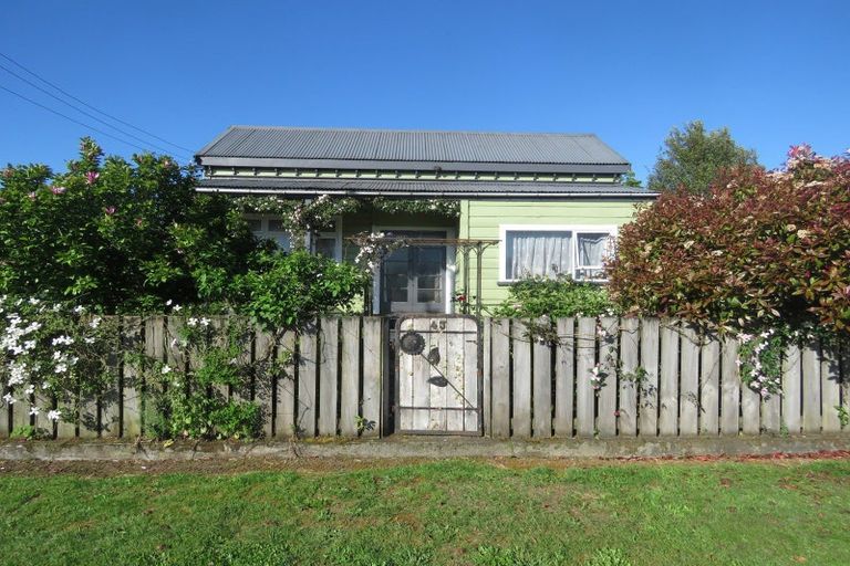 Photo of property in 43 Dick Street, Reefton, 7830