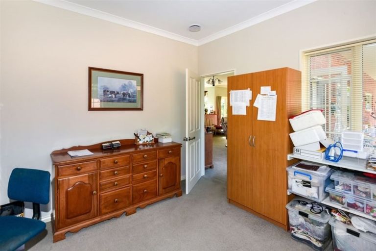 Photo of property in 28 Milesbrook Close, Rangiora, 7400