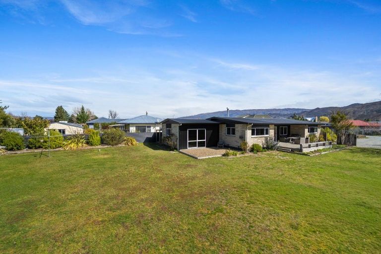 Photo of property in 114 Shields Street, Clyde, 9330