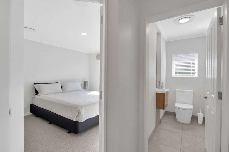 Photo of property in 21 Beachwater Drive, Papamoa Beach, Papamoa, 3118