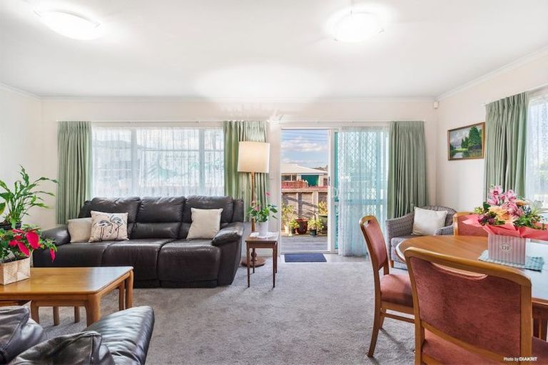 Photo of property in 4a Helvetia Road, Pukekohe, 2120