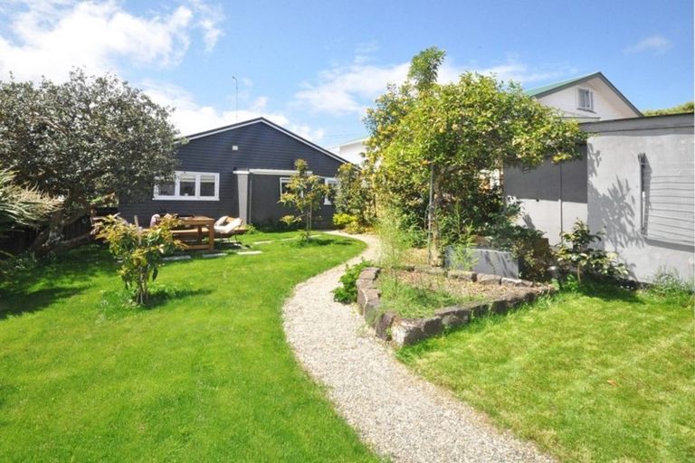 Photo of property in 3 Karaka Street, Helensville, 0800