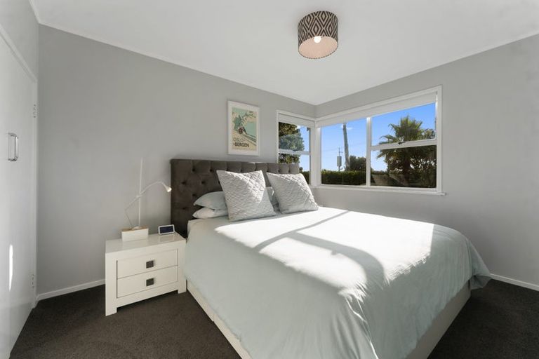 Photo of property in 199 Forrest Hill Road, Forrest Hill, Auckland, 0620