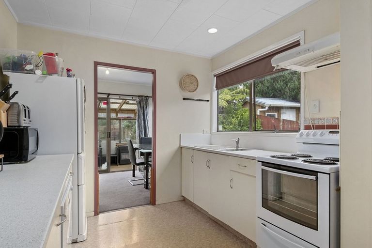 Photo of property in 71 Reynella Drive, Massey, Auckland, 0614