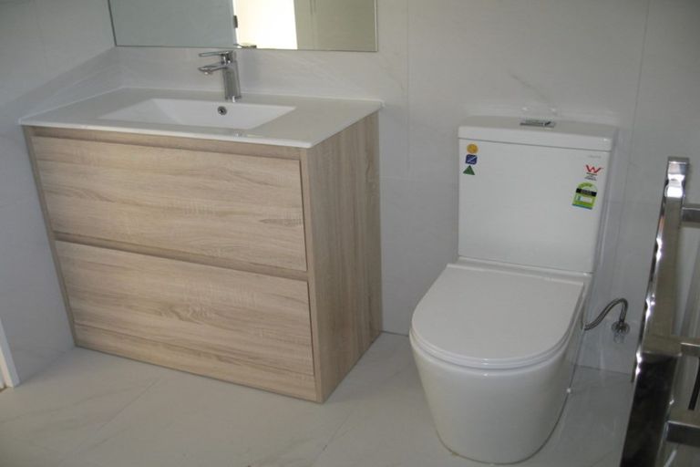 Photo of property in 39 Awaruku Road, Torbay, Auckland, 0630