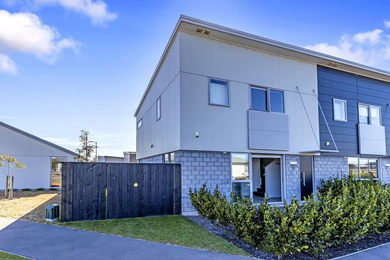 Photo of property in 52 Tippet Crescent, Wigram, Christchurch, 8025