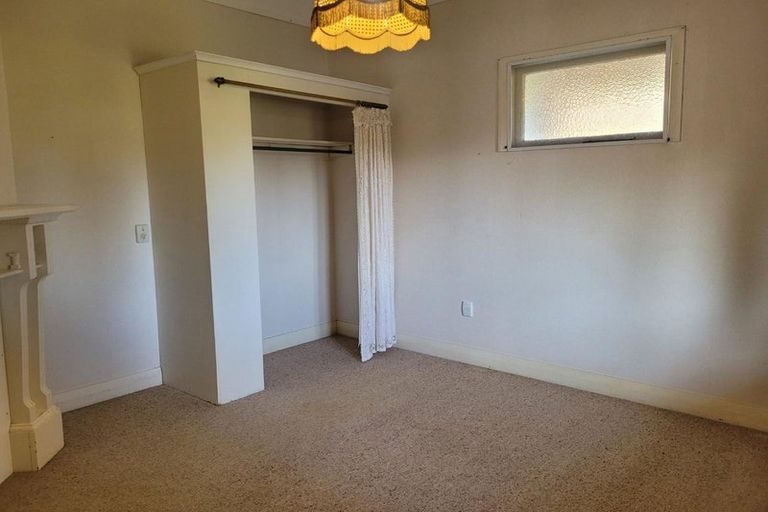 Photo of property in 27 Wood Street, Greytown, 5712