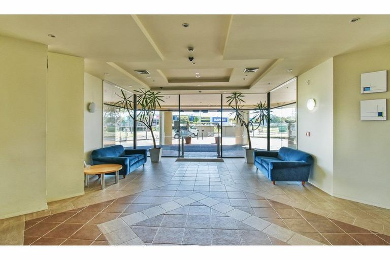 Photo of property in 15i/18 Ronwood Avenue, Manukau, Auckland, 2104