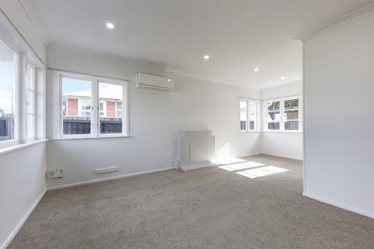 Photo of property in 1/34 Great South Road, Papakura, 2110