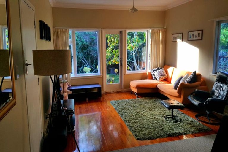 Photo of property in 34 Kashmir Road, Glen Eden, Auckland, 0602