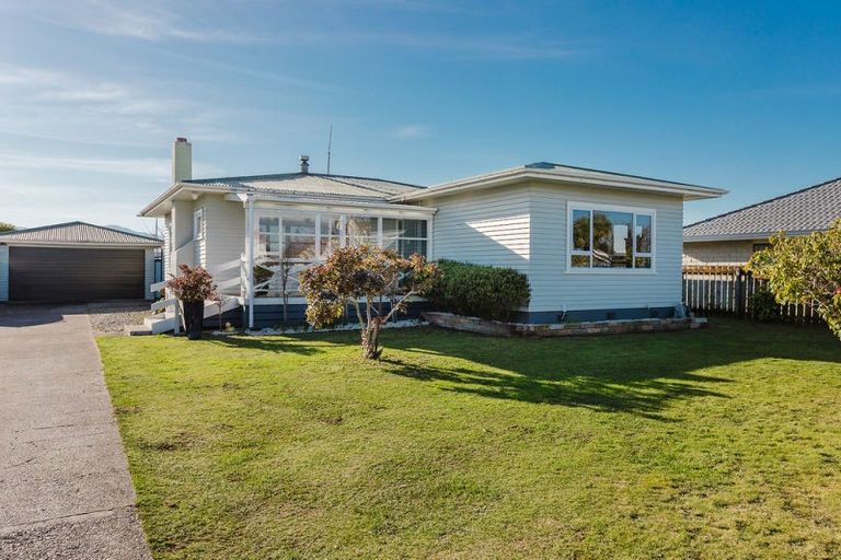 Photo of property in 41 Trafalgar Street, Dannevirke, 4930