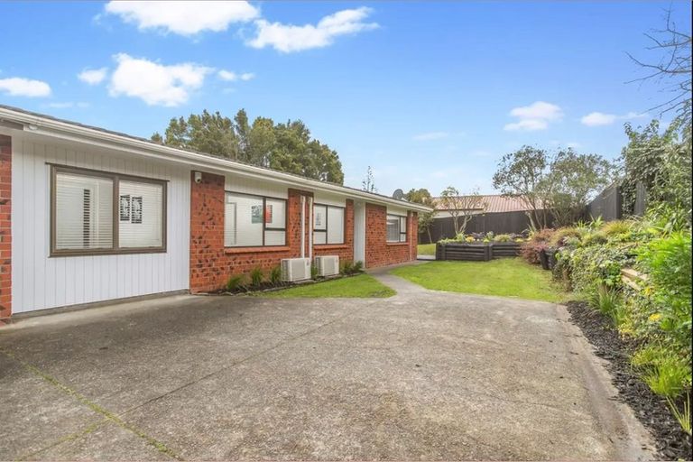 Photo of property in 303a/2 Great North Road, Henderson, Auckland, 0612