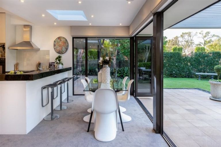 Photo of property in 25 Clifton Road, Hauraki, Auckland, 0622