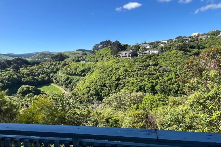 Photo of property in 34 Mark Avenue, Paparangi, Wellington, 6037