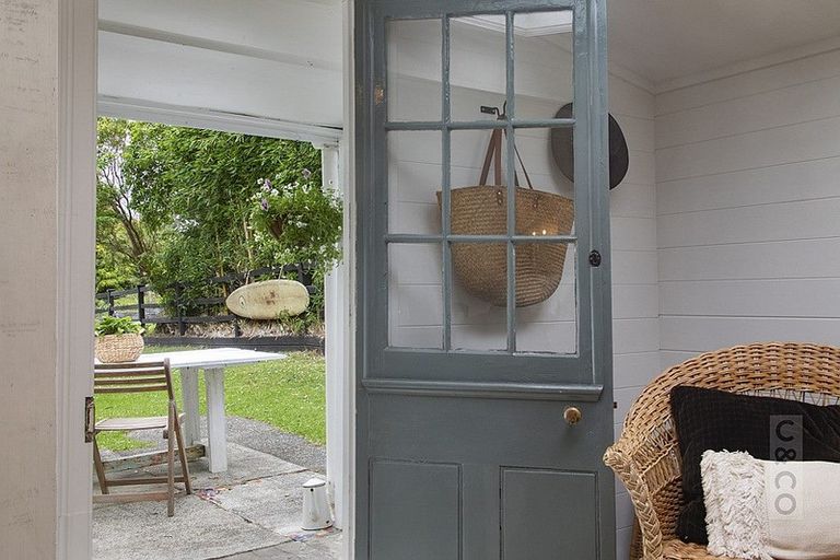 Photo of property in 4 Gow Street, Helensville, 0800