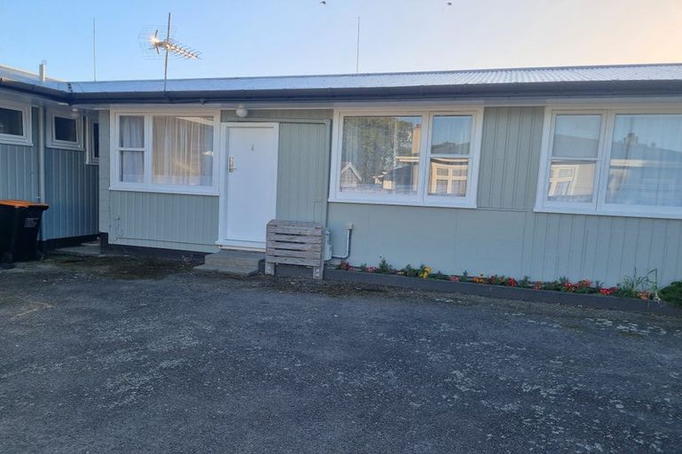 Photo of property in 353 College Street, West End, Palmerston North, 4410