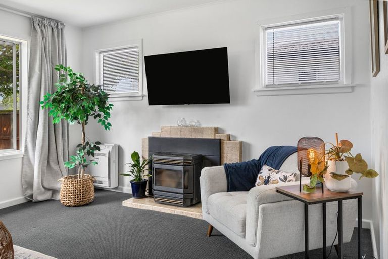 Photo of property in 1/130 Springs Road, Hornby, Christchurch, 8042