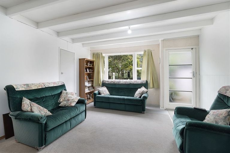 Photo of property in 113 Forest Hill Road, Henderson, Auckland, 0612