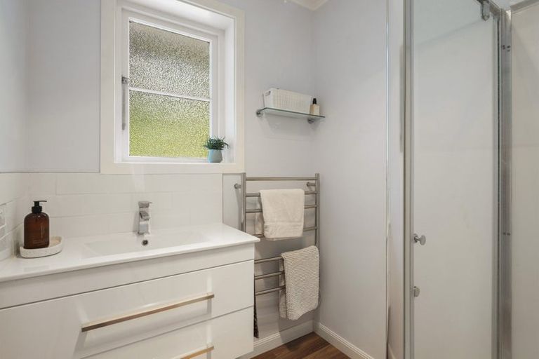 Photo of property in 95 Sunshine Avenue, Karori, Wellington, 6012