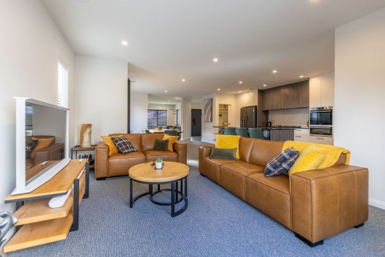 Photo of property in 35 Ashford Avenue, Hokowhitu, Palmerston North, 4410