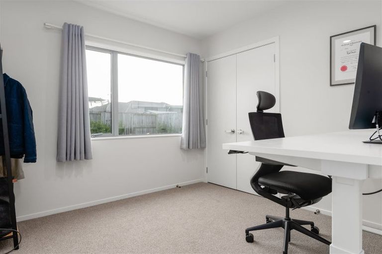 Photo of property in 16 Teatree Close, Huntington, Hamilton, 3210