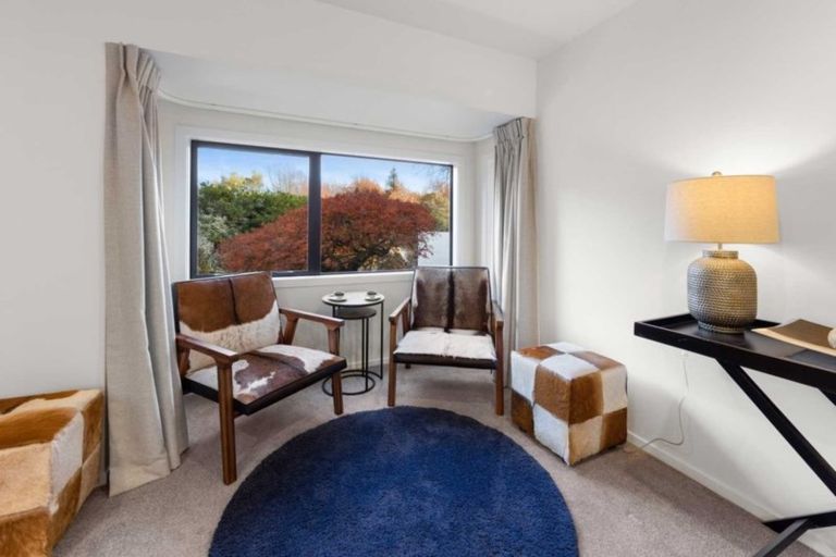 Photo of property in 2/1 Bengal Drive, Cashmere, Christchurch, 8022