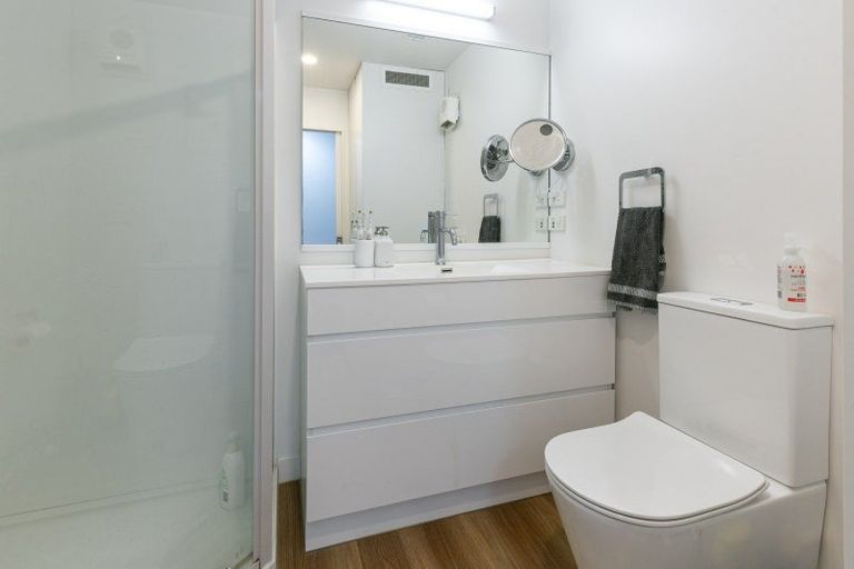 Photo of property in Pirie Street Townhouses, 4/35 Pirie Street, Mount Victoria, Wellington, 6011