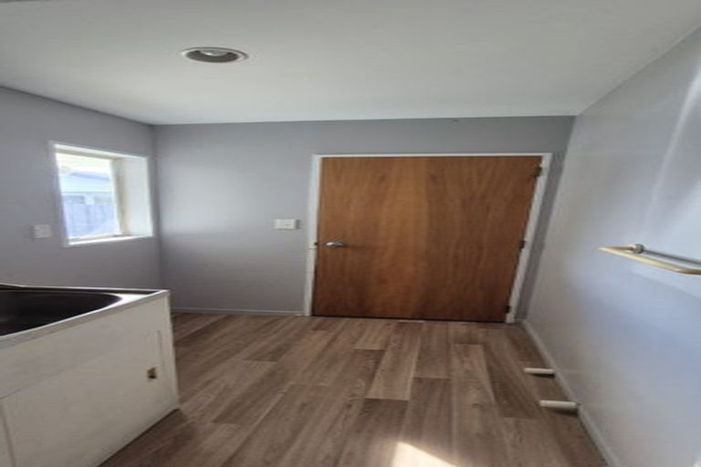 Photo of property in 28 Kirsten Place, Parklands, Christchurch, 8083