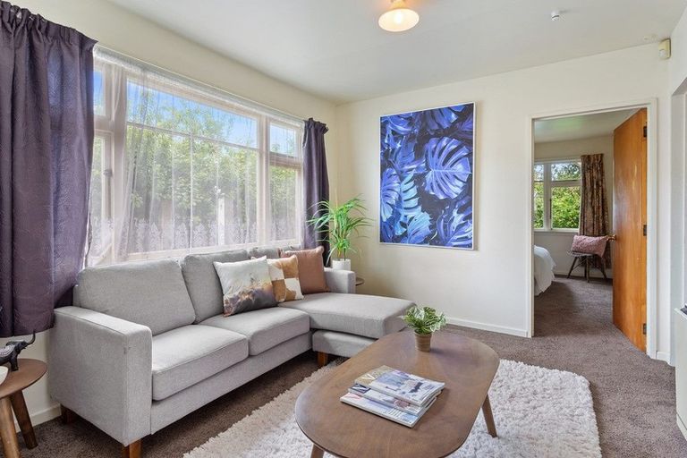 Photo of property in 180 Avonhead Road, Avonhead, Christchurch, 8042