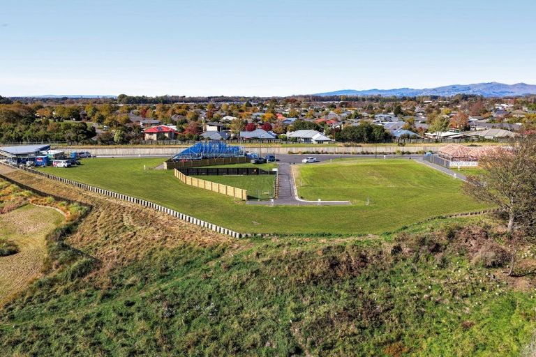 Photo of property in 19 Cunliffe Road, Redwood, Christchurch, 8051