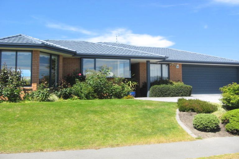 Photo of property in 5 John Morel Place, Parklands, Christchurch, 8083