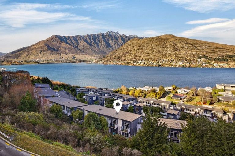 Photo of property in Greenstone Terraces, 8/716 Frankton Road, Queenstown, 9300