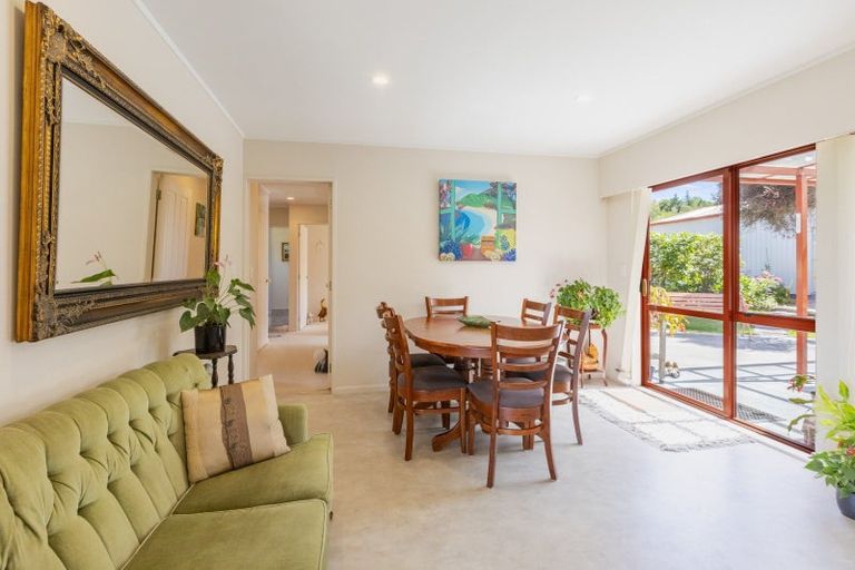 Photo of property in 41 Domain Road, Waipawa, 4210