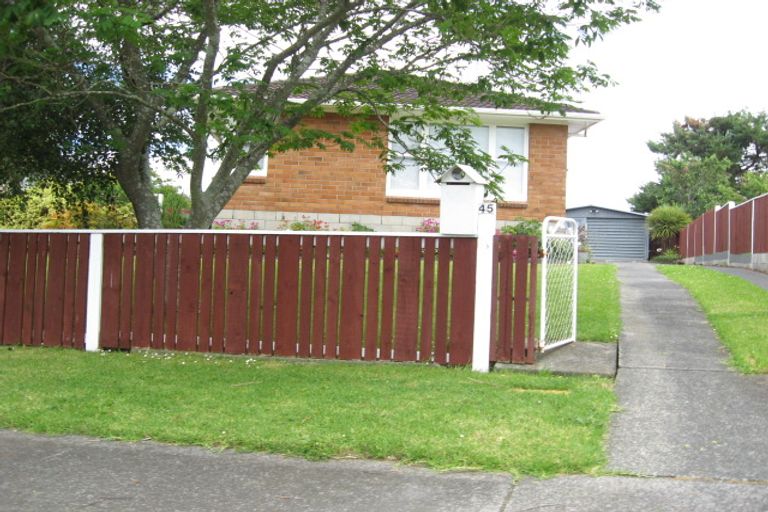 Photo of property in 45 Heyford Close, Mangere, Auckland, 2022