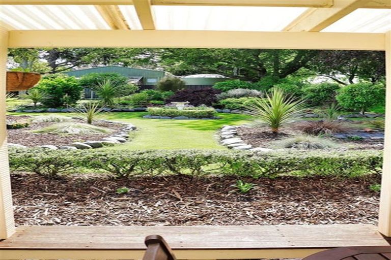 Photo of property in 28 Domain Road, Waipawa, 4210