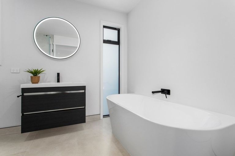 Photo of property in 16 Pacific Parade, Coastlands, Whakatane, 3120