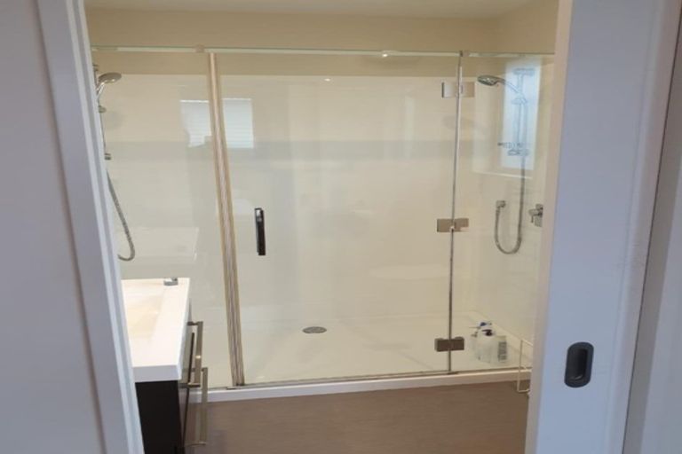 Photo of property in 24 Cresswell Place, Johnsonville, Wellington, 6037