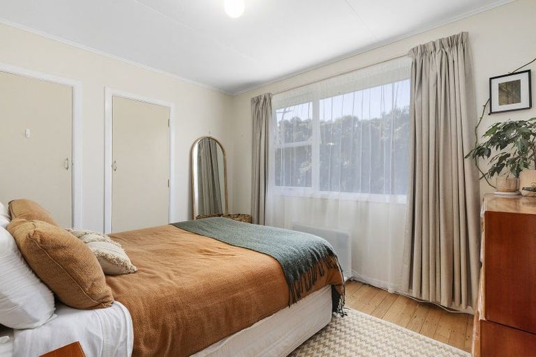 Photo of property in 121 Happy Valley Road, Owhiro Bay, Wellington, 6023