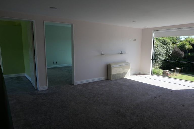 Photo of property in 10 Karu Crescent, Waikanae, 5036