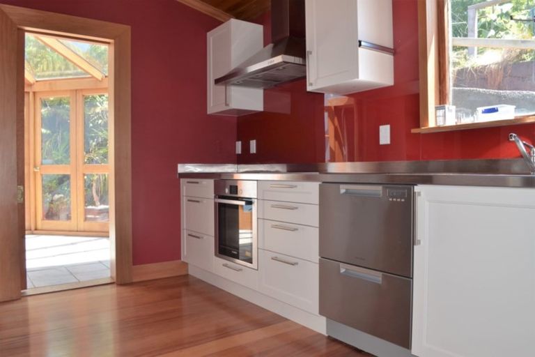 Photo of property in 212 Ohiro Road, Brooklyn, Wellington, 6021