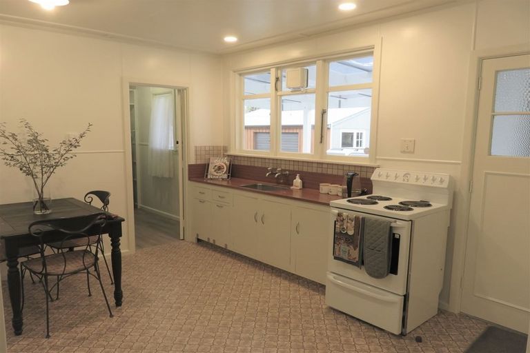 Photo of property in 16 Golf Links Road, Rangiora, 7473