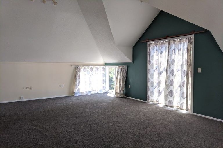 Photo of property in 152 Main Road, Wainuiomata, Lower Hutt, 5014