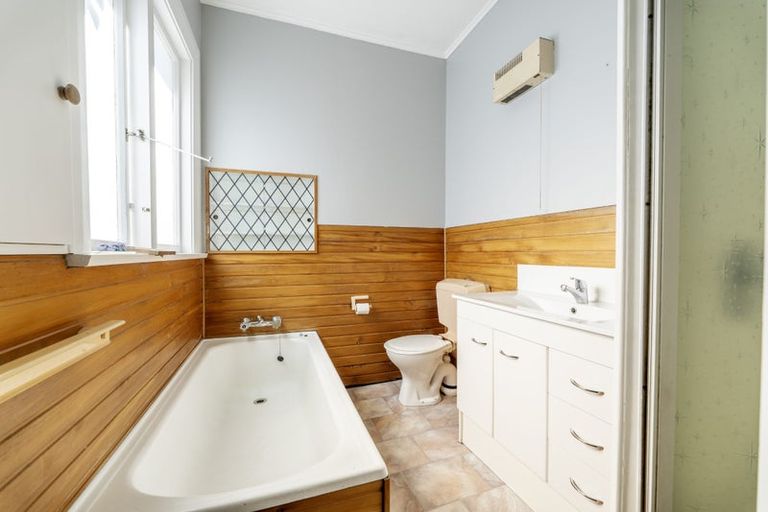 Photo of property in 33 Ashbury Avenue, Waimataitai, Timaru, 7910