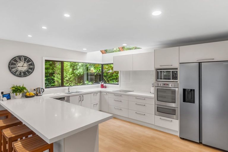 Photo of property in 16 Felstead Place, Avonhead, Christchurch, 8042