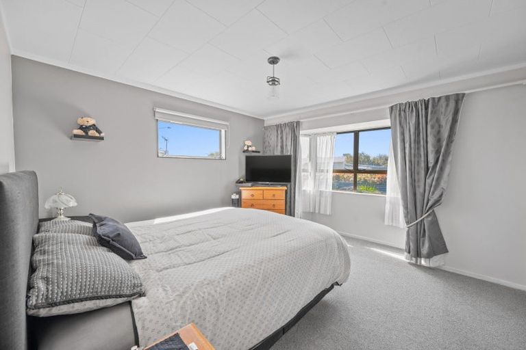 Photo of property in 5 Nicholson Street, Mayfair, Hastings, 4122