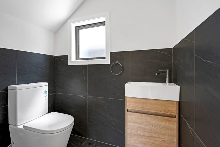 Photo of property in 2/10 Orchard Street, Wadestown, Wellington, 6012