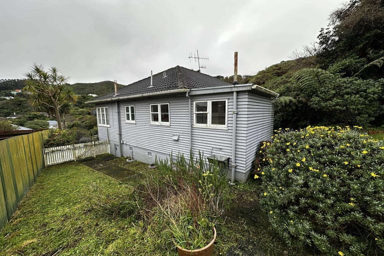 Photo of property in 83 Sunshine Avenue, Karori, Wellington, 6012