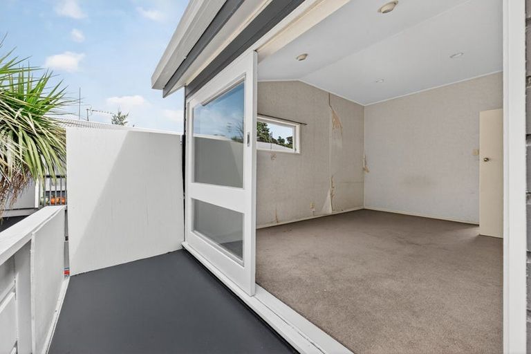 Photo of property in 3/91a Roseberry Avenue, Birkenhead, Auckland, 0626
